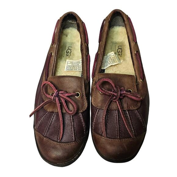 Ugg W's Ashdale Red Wine Rain Sz7 US Sherpa Lined Warm slipon w leather lace - Picture 1 of 11
